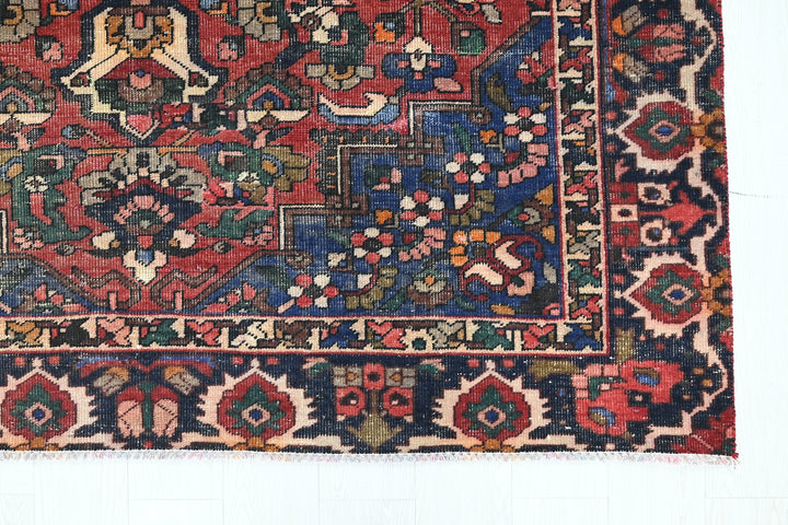 red Medium rug 6' 2" x 9' 4"