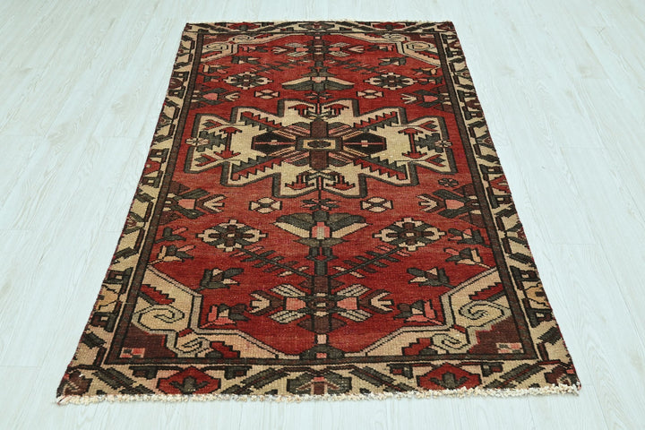 red Accent rug 3' 7" x 6' 2"
