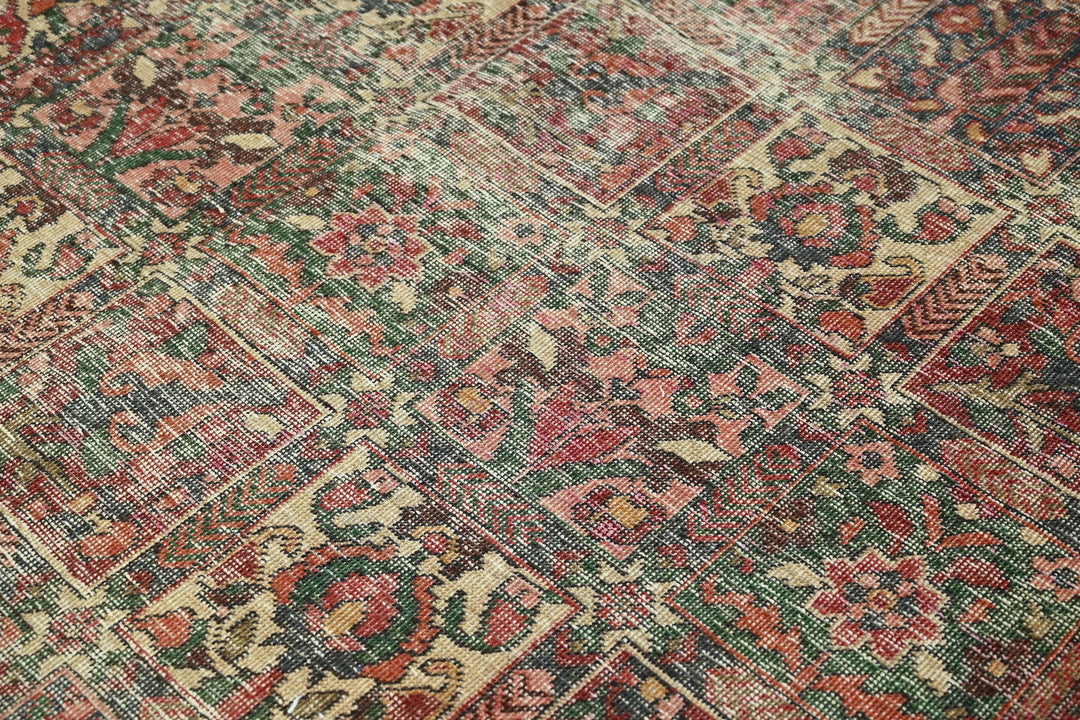red Large rug 5' 0" x 9' 8"