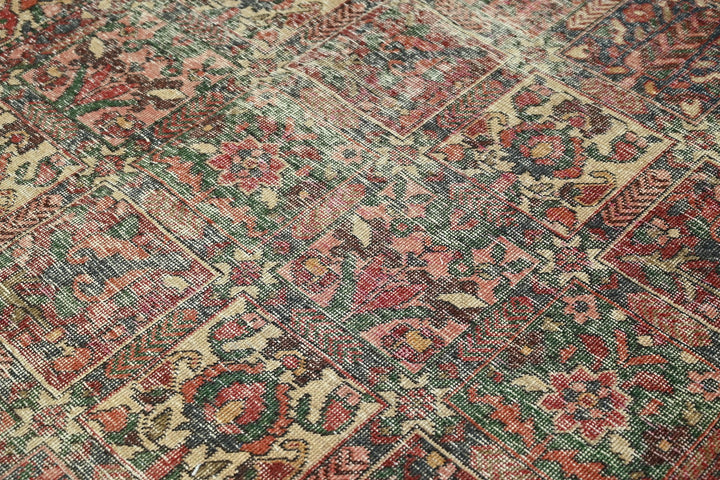 red Large rug 5' 0" x 9' 8"