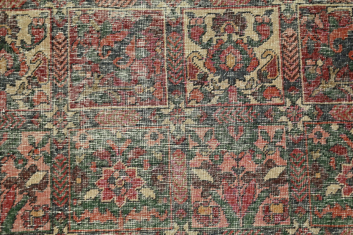 red Large rug 5' 0" x 9' 8"
