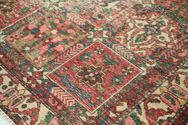 red Large rug 5' 0" x 9' 8"