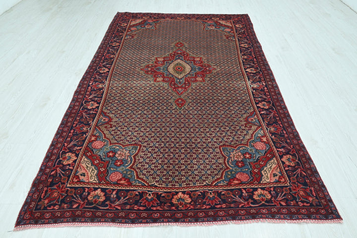 brown Large rug 5' 2" x 9' 9"