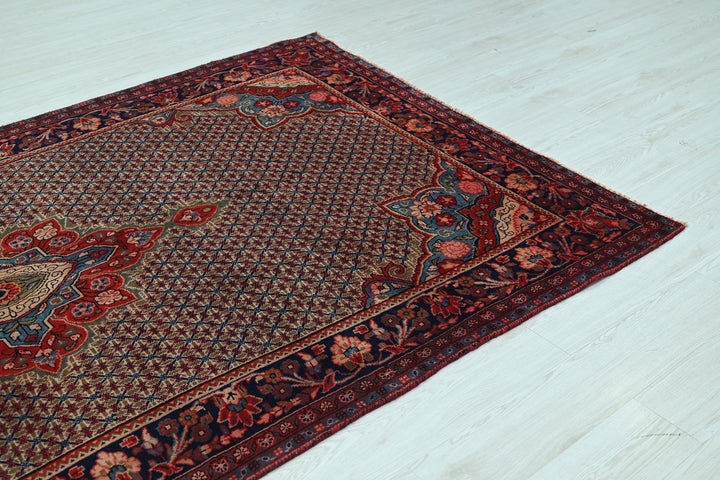 brown Large rug 5' 2" x 9' 9"