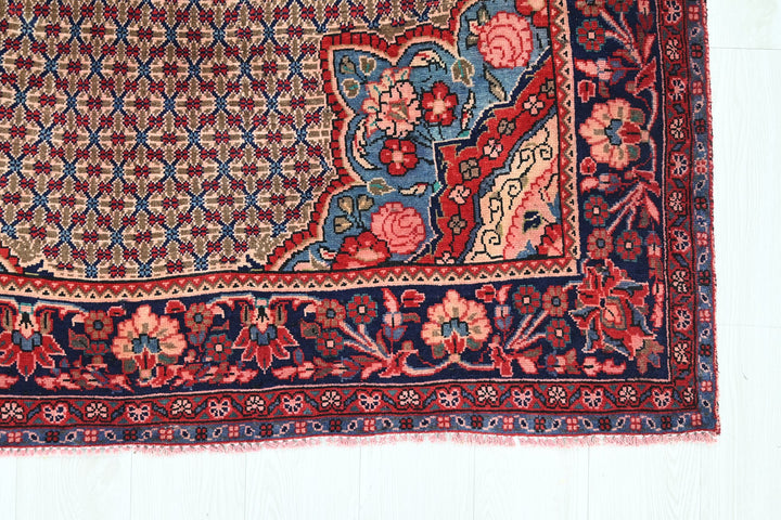 brown Large rug 5' 2" x 9' 9"