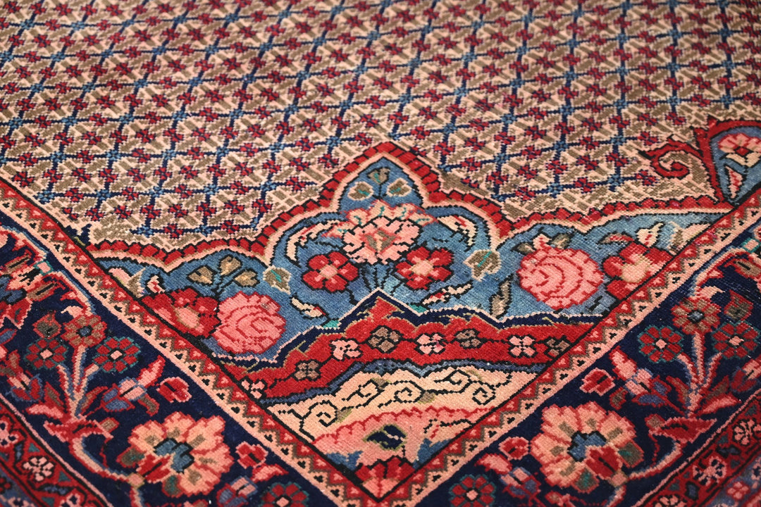 brown Large rug 5' 2" x 9' 9"