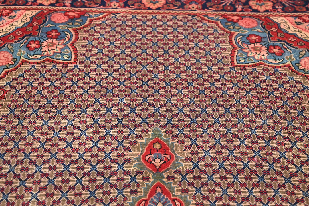 brown Large rug 5' 2" x 9' 9"