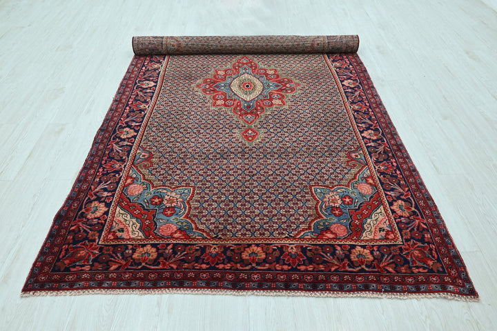 brown Large rug 5' 2" x 9' 9"