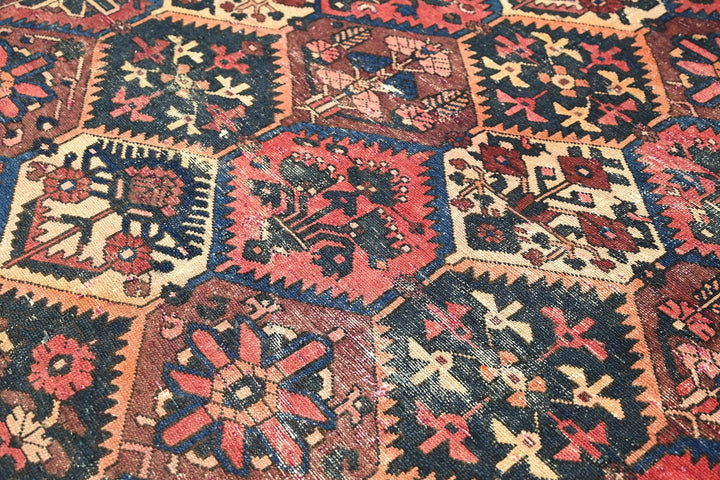 black Medium rug 6' 6" x 9' 0"