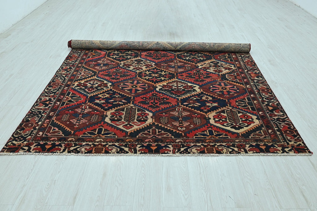 black Medium rug 6' 6" x 9' 0"