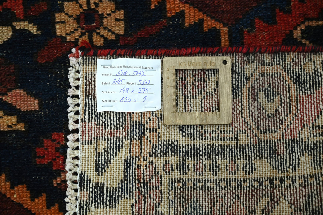 black Medium rug 6' 6" x 9' 0"