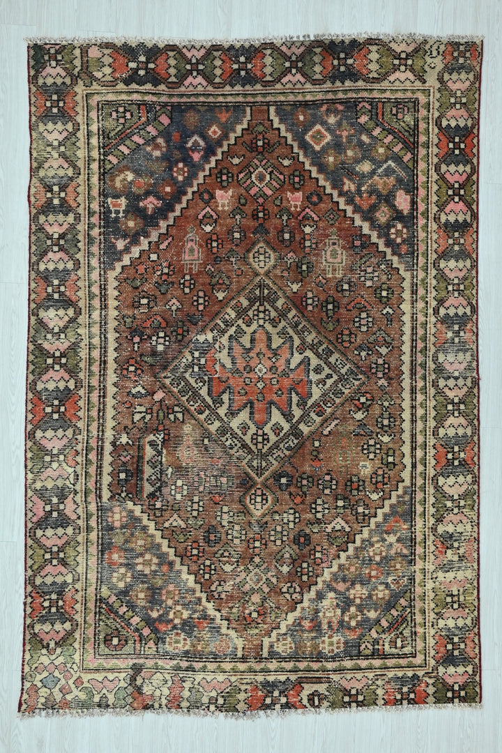 brown Medium rug 6' 0" x 8' 0"