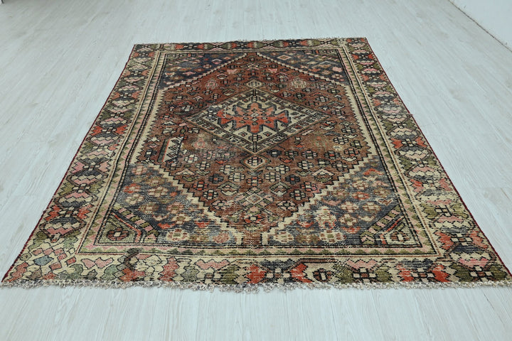 brown Medium rug 6' 0" x 8' 0"