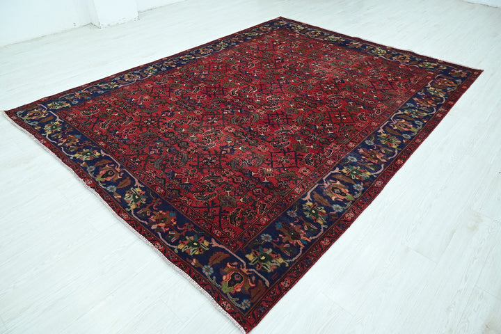 red Large rug 7' 5" x 9' 11"
