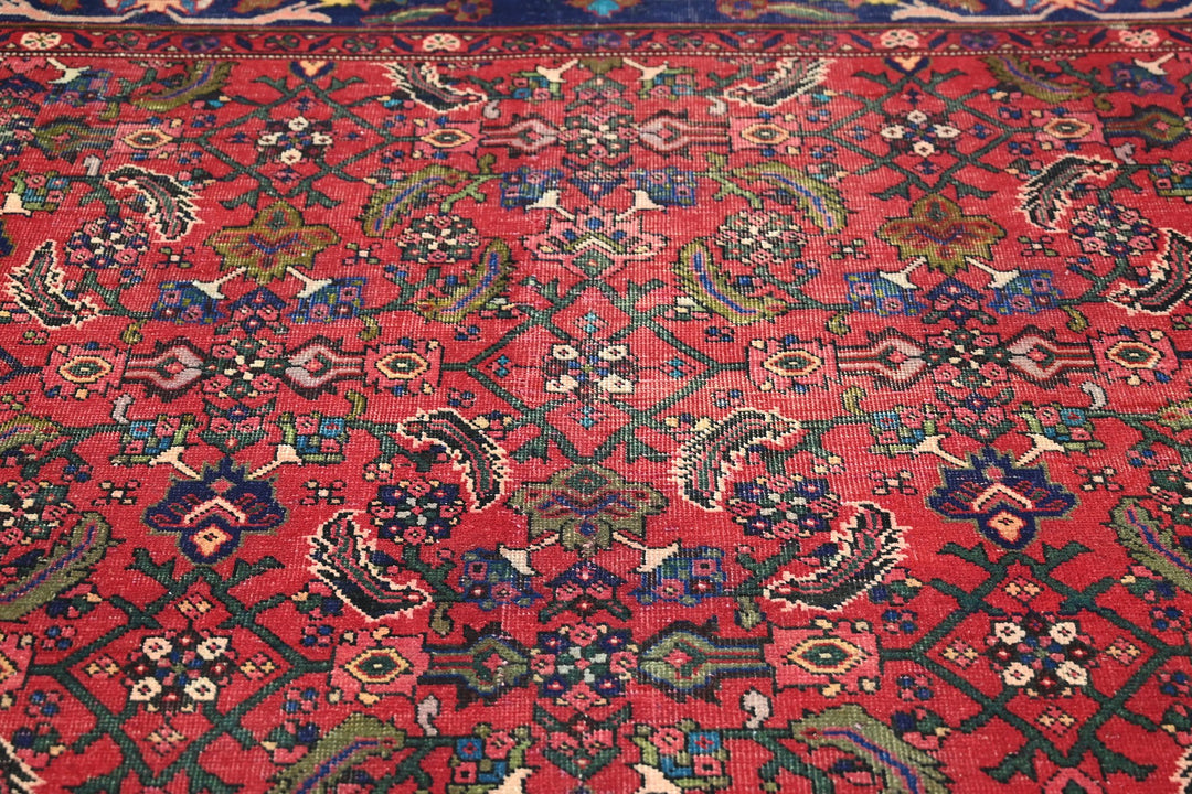 red Large rug 7' 5" x 9' 11"