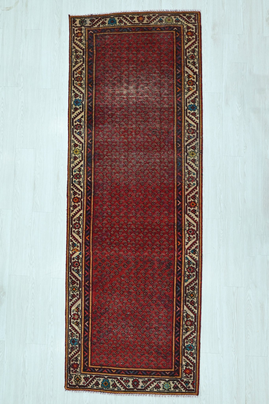 red Runner rug 3' 6" x 8' 10"