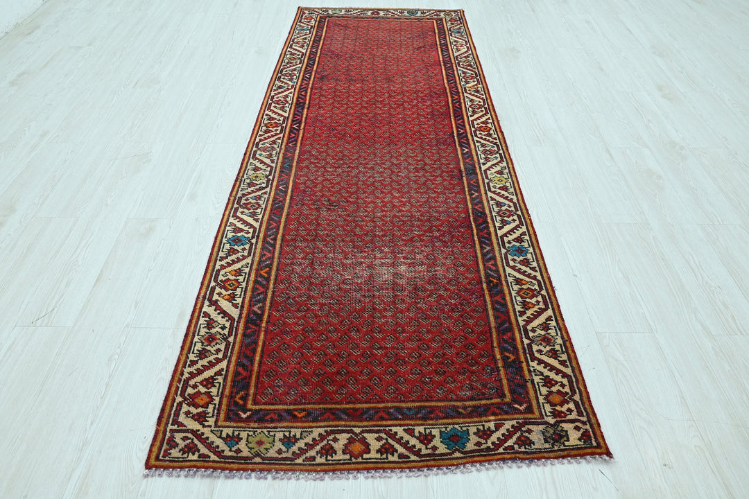 red Runner rug 3' 6" x 8' 10"