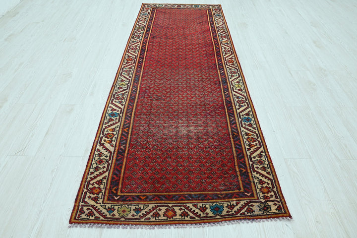 red Runner rug 3' 6" x 8' 10"