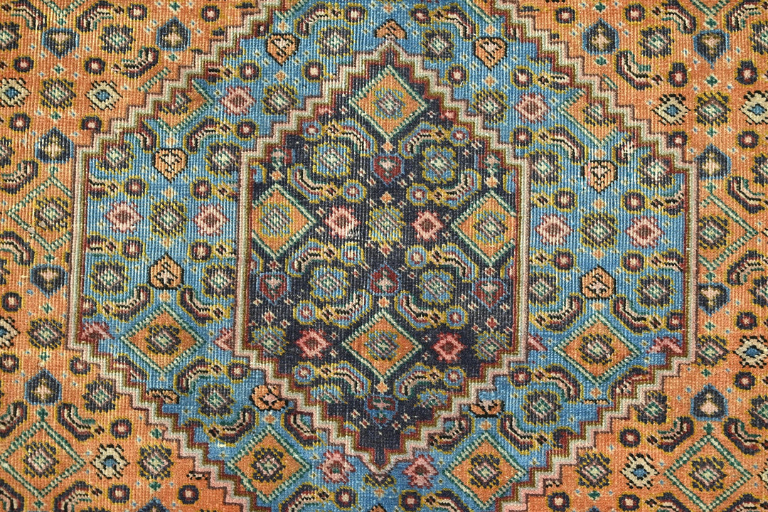 orange Medium rug 6' 3" x 9' 1"
