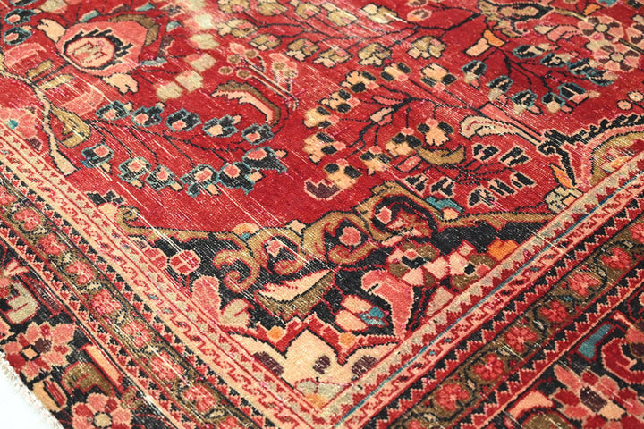 red Large rug 6' 7" x 9' 10"