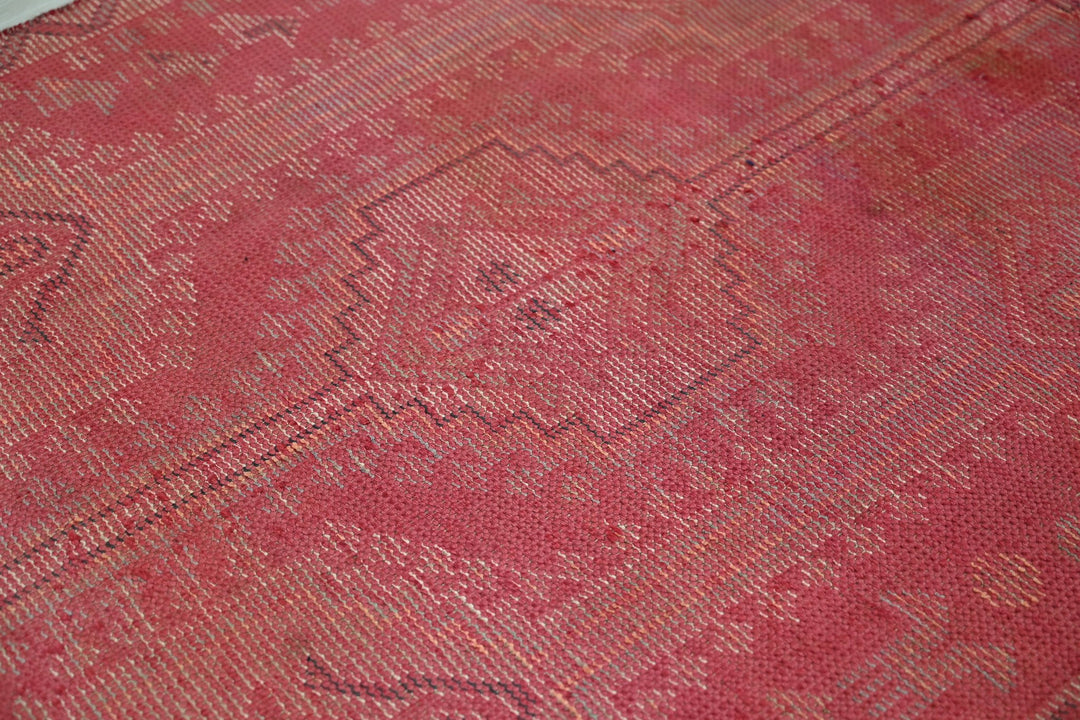 red Runner rug 3' 7" x 11' 3"