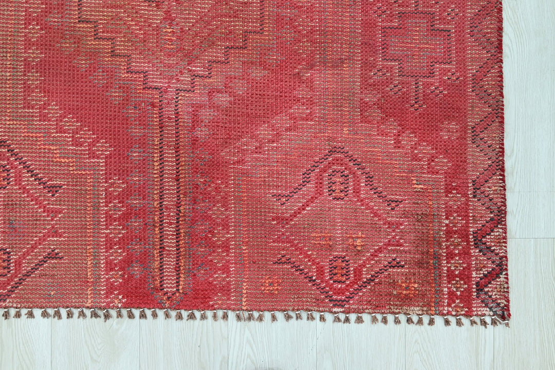 red Runner rug 3' 7" x 11' 3"