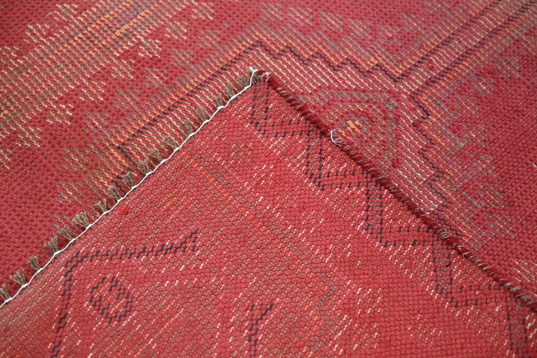 red Runner rug 3' 7" x 11' 3"