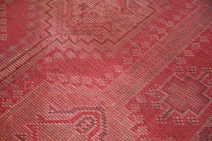 red Runner rug 3' 7" x 11' 3"