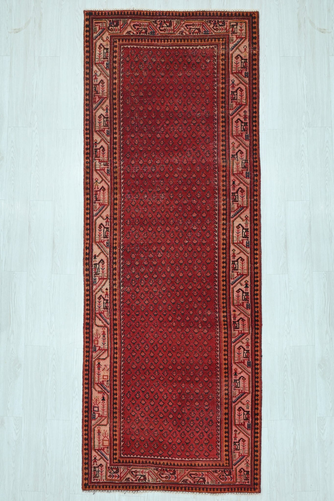red Runner rug 3' 6" x 9' 9"