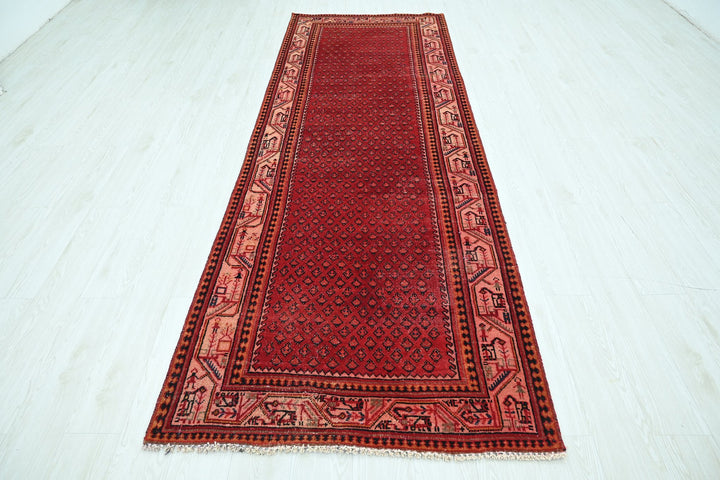 red Runner rug 3' 6" x 9' 9"