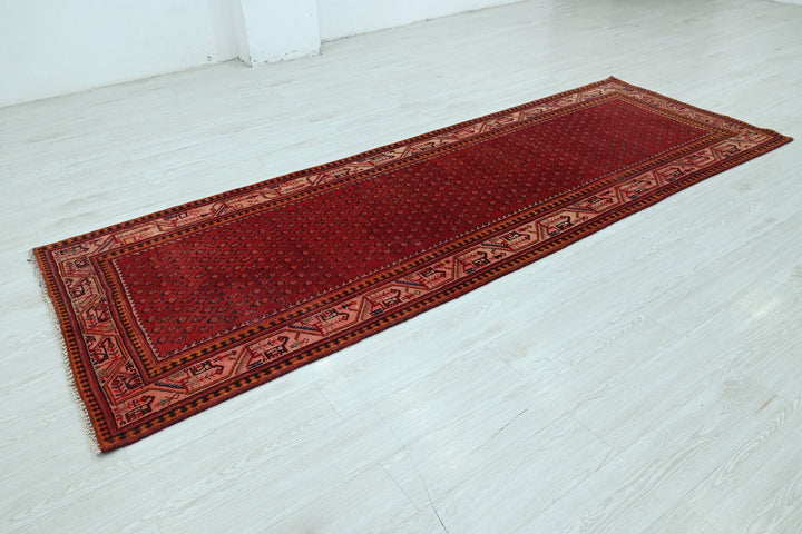 red Runner rug 3' 6" x 9' 9"