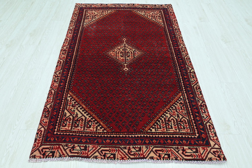 red Accent rug 3' 7" x 6' 5"