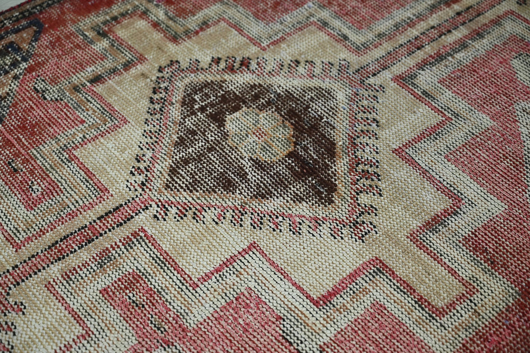 red Medium rug 3' 2" x 6' 7"