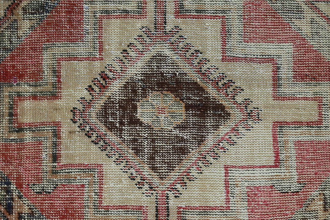 red Medium rug 3' 2" x 6' 7"