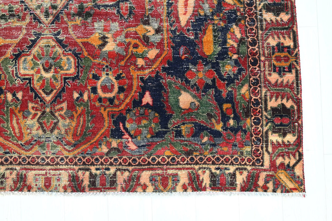 red Medium rug 5' 10" x 8' 3"