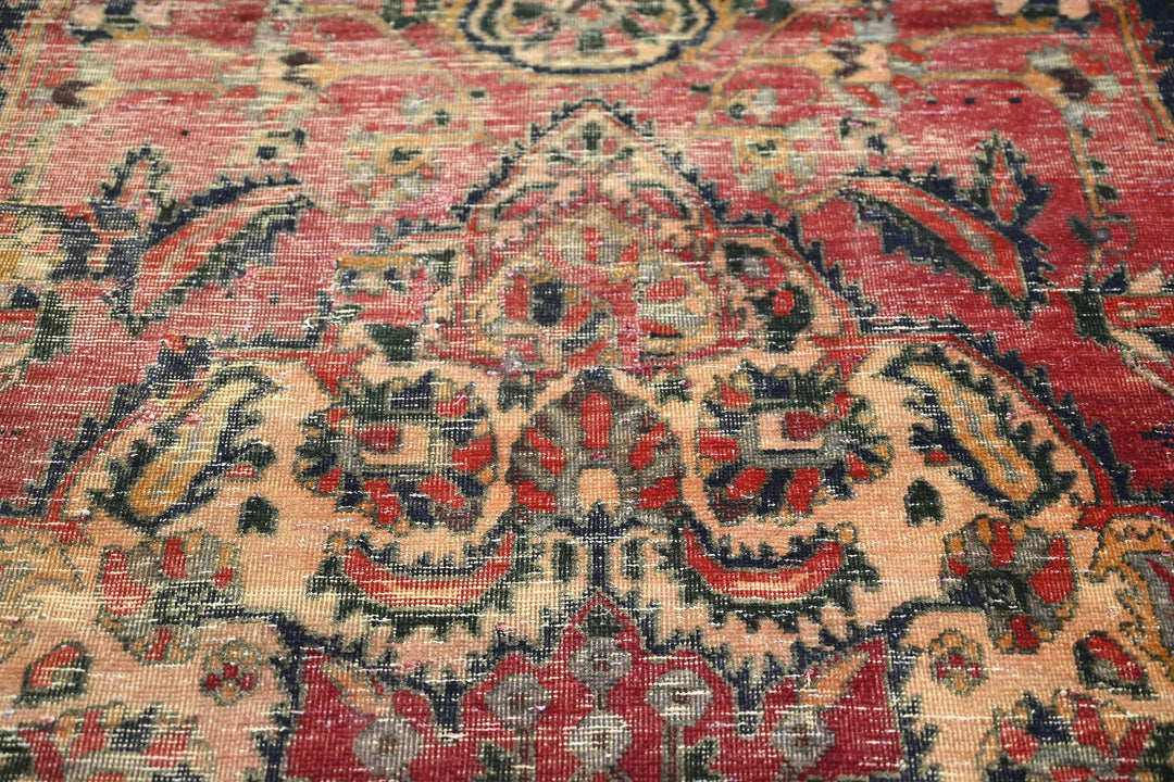 red Medium rug 5' 10" x 8' 3"