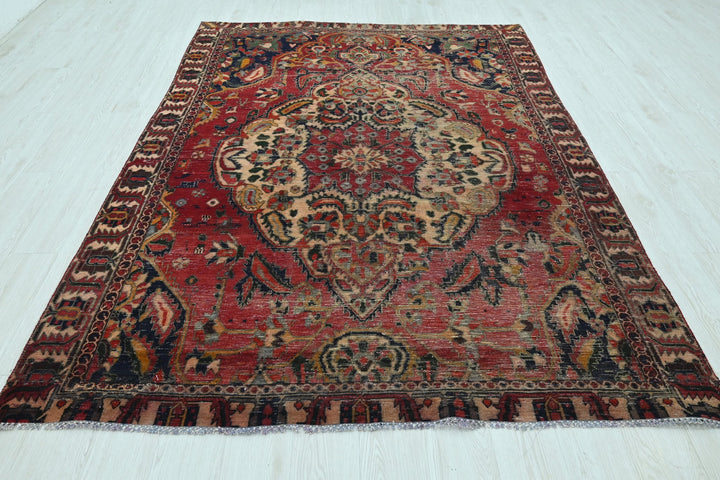 red Medium rug 5' 10" x 8' 3"