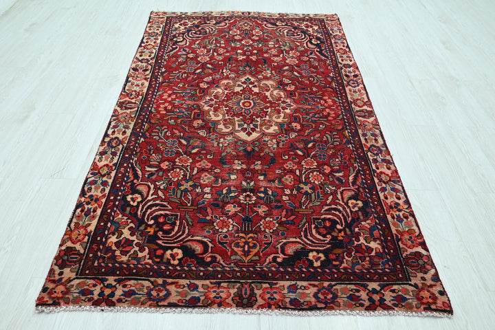 red Medium rug 4' 5" x 7' 9"