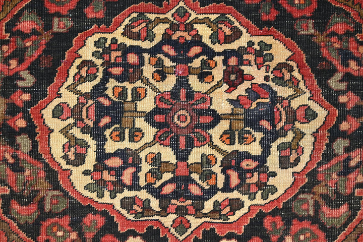 red Large rug 6' 8" x 9' 2"
