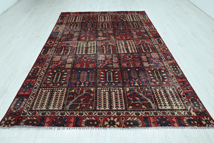 red Medium rug 5' 11" x 9' 5"