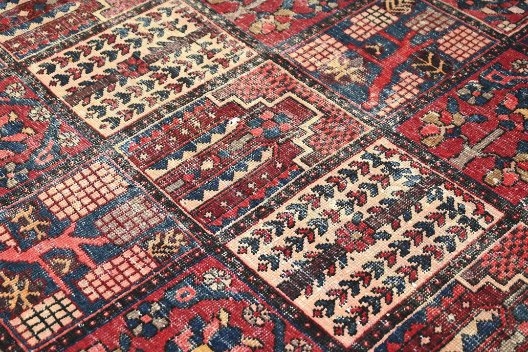 red Medium rug 5' 11" x 9' 5"