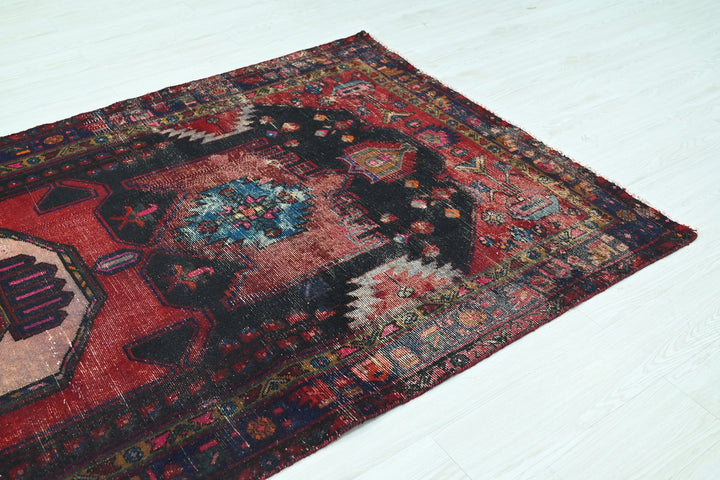 red Runner rug 4' 4" x 11' 3"