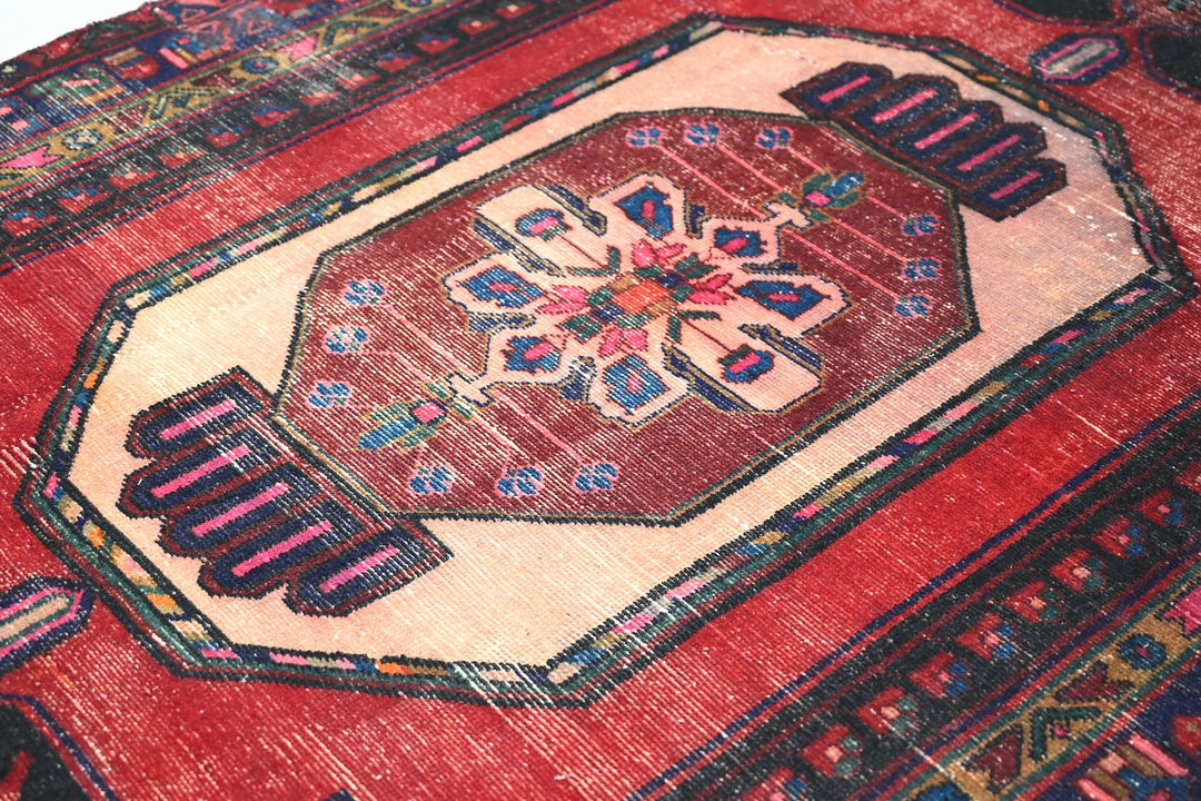 red Runner rug 4' 4" x 11' 3"