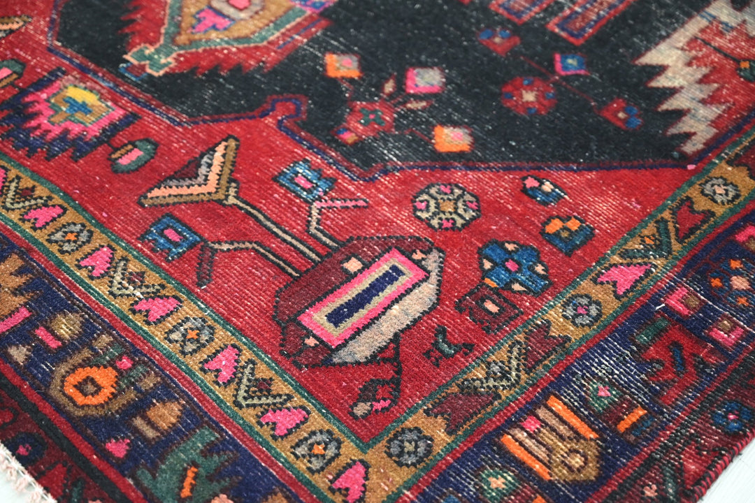 red Runner rug 4' 4" x 11' 3"