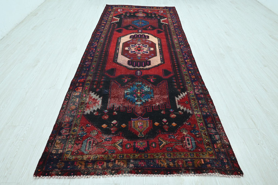 red Runner rug 4' 4" x 11' 3"