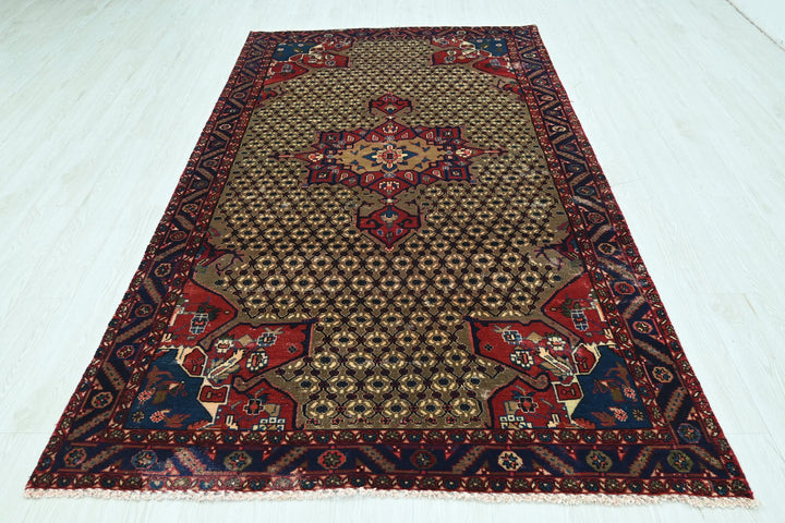 brown Medium rug 4' 7" x 8' 8"