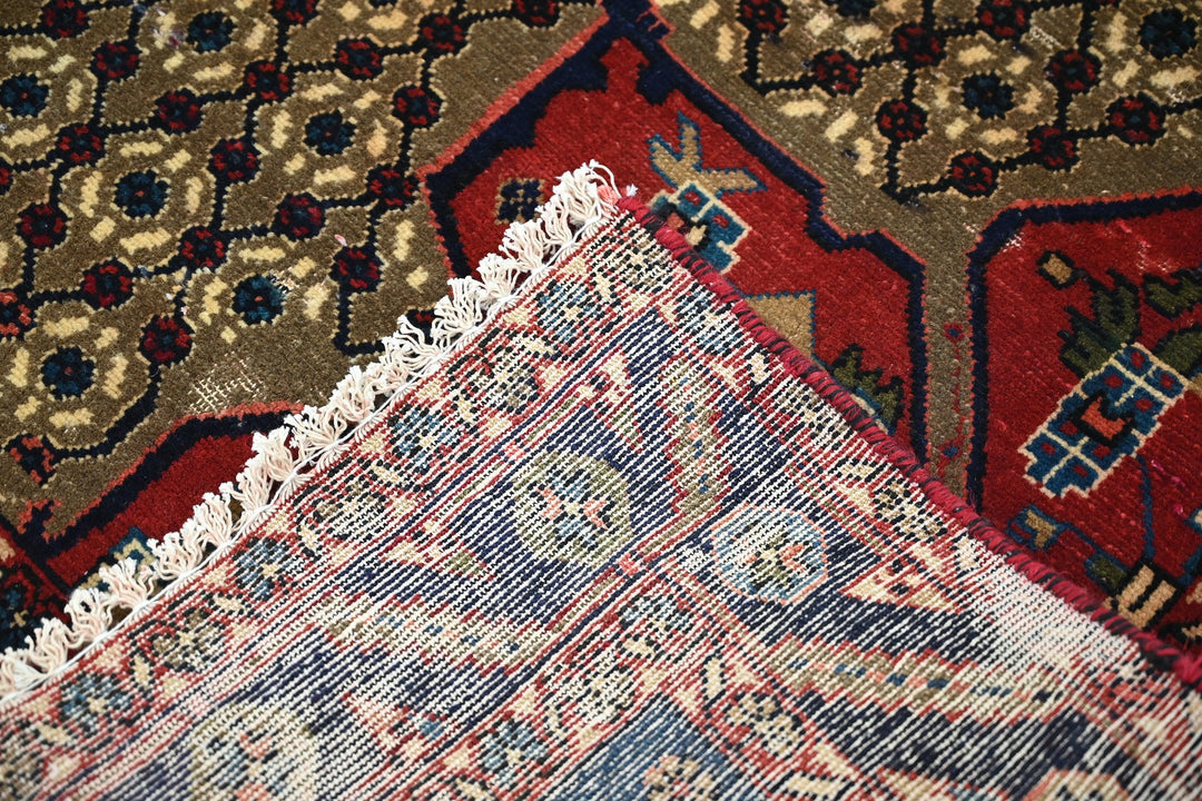 brown Medium rug 4' 7" x 8' 8"