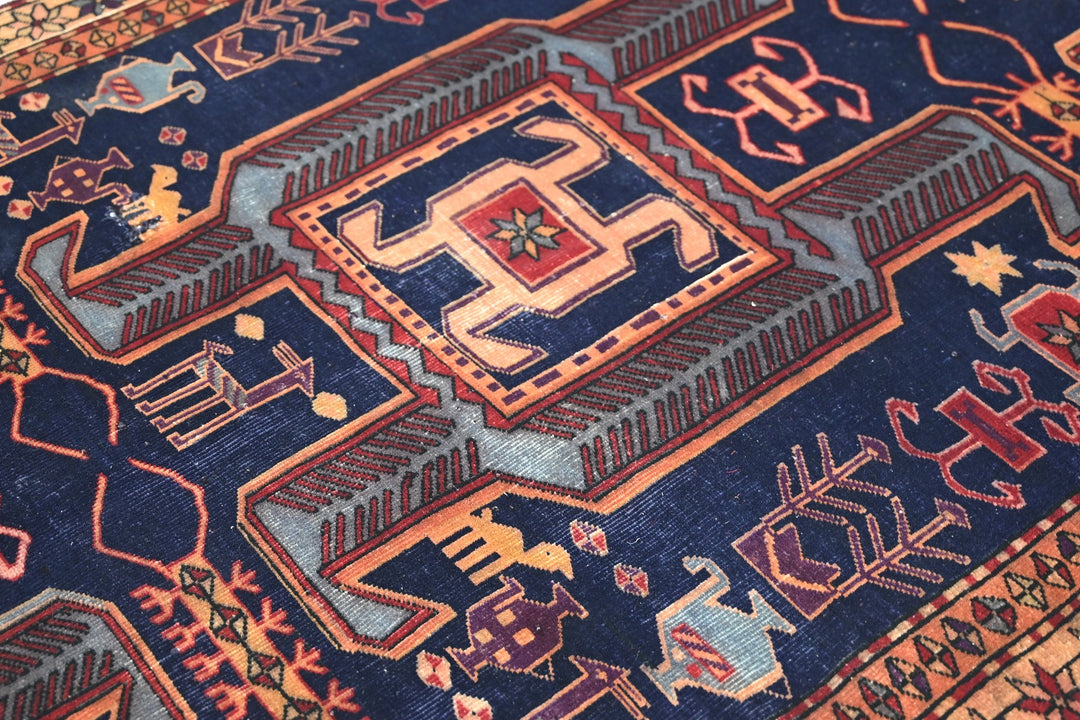 blue Medium rug 4' 0" x 9' 5"