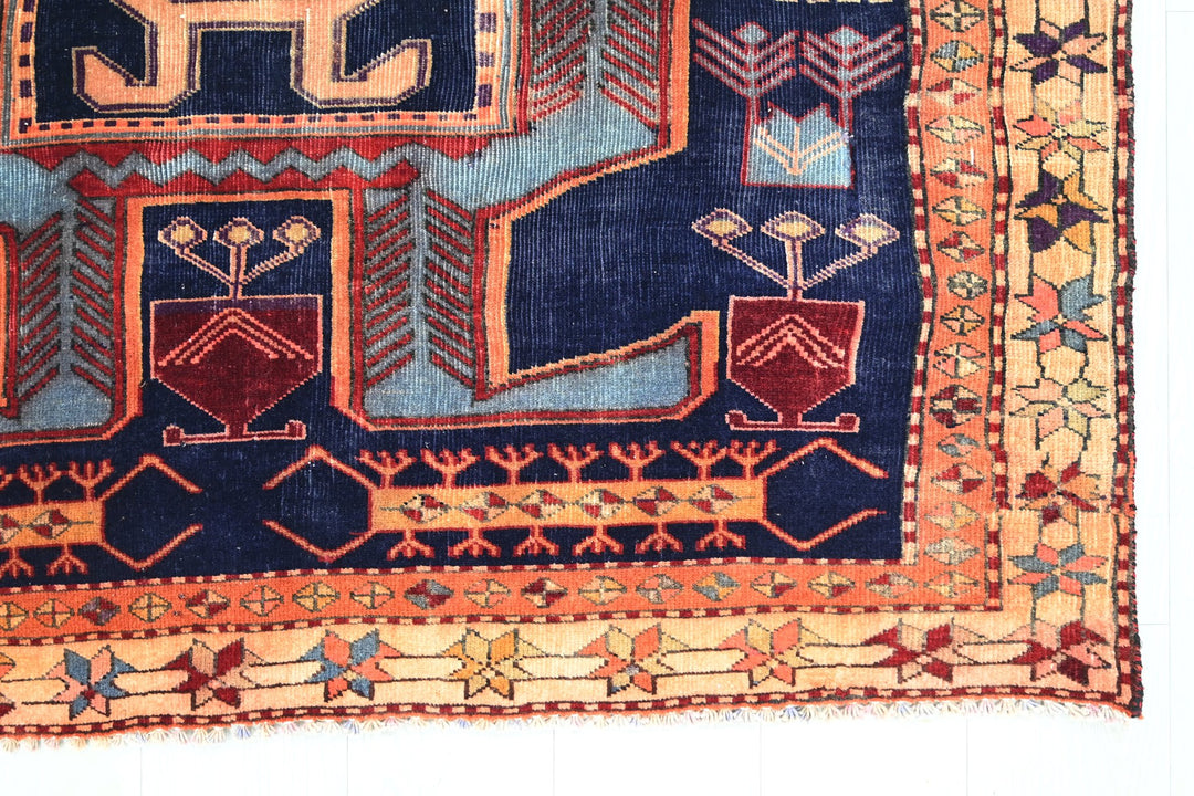 blue Medium rug 4' 0" x 9' 5"