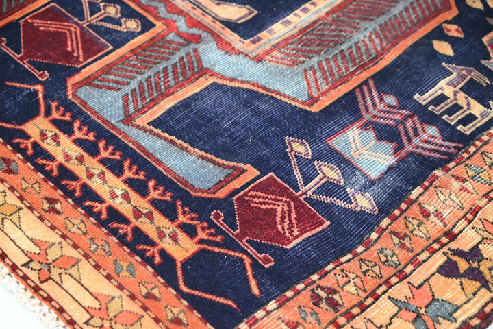 blue Medium rug 4' 0" x 9' 5"